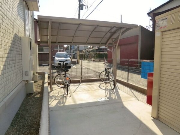 共有部分(敷地内の駐輪場)