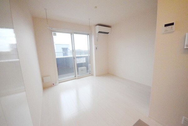 リビング・居室(明るいリビング)