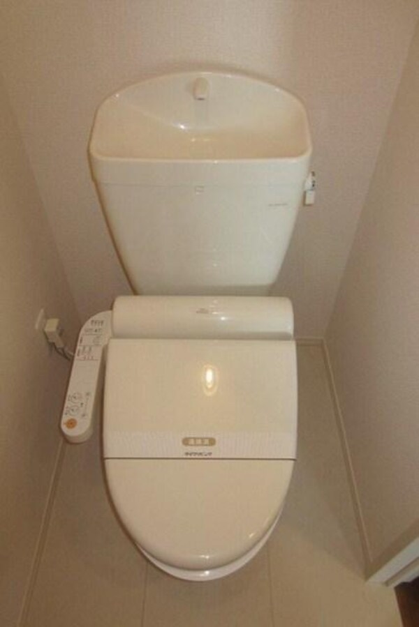 トイレ(ウォシュレット付です。)