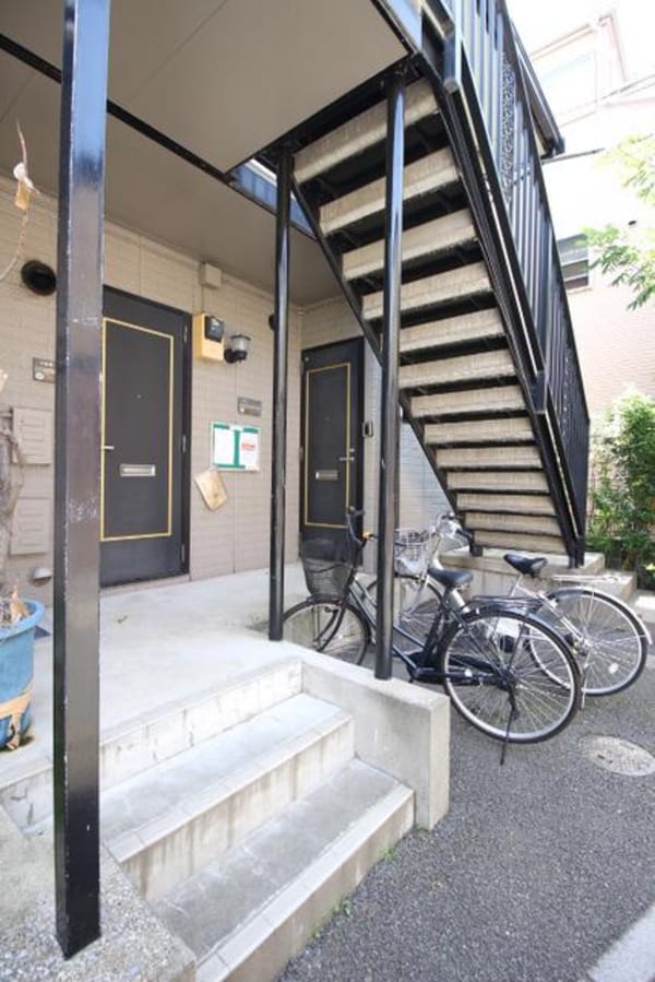 共有部分(駐輪スペースあります)