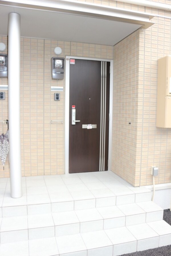 エントランス(お洒落なエントランスです)