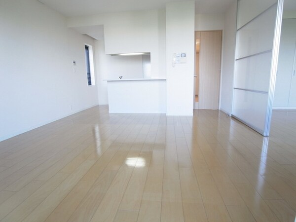 その他室内・内装(★南東向きで日当たり良好のお部屋★)