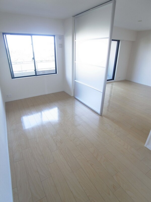 その他室内・内装(★南東向きで日当たり良好のお部屋★)