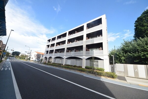 外観(★仙川駅徒歩９分・買い物・生活便利です★)