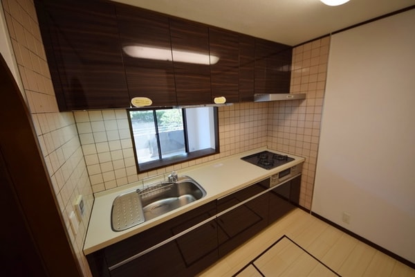 キッチン(★同一タイプのシステムキッチンに変更中です・同マンション別…)