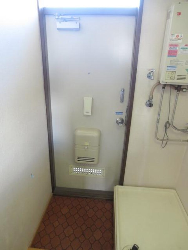 玄関(お部屋探しは株式会社　タウンハウジング　までお気軽にお問合…)
