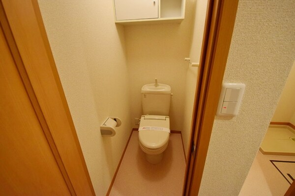トイレ(★人気のバストイレ別のお部屋です★)