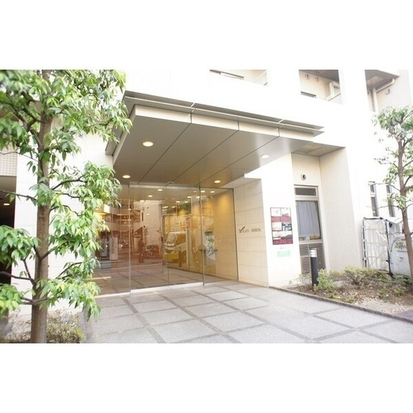 エントランス(部屋探しは株式会社　タウンハウジング　までお気軽にお問合せ…)