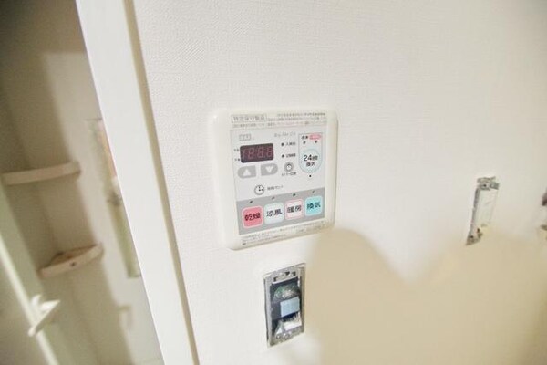 設備(★梅雨に便利な浴室乾燥機のパネルです★)