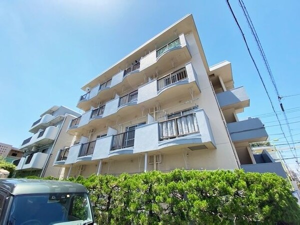 外観(人気の世田谷区で住環境良好)