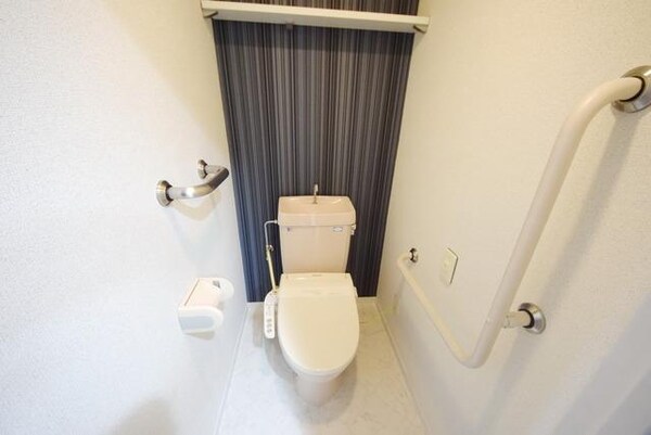 トイレ(★温水洗浄便座付トイレです★)