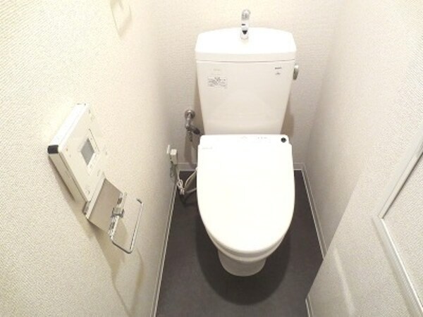 トイレ(★温水洗浄機能付きです★)
