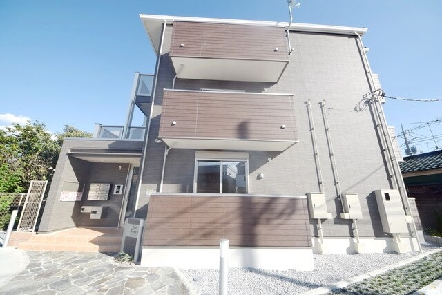 物件内観写真4　(外観・共用部分)