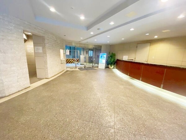 ロビー(部屋探しは株式会社　タウンハウジング　までお気軽にお問合せ…)