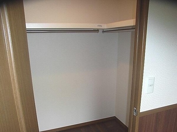 設備(★たっぷりウォークインクローゼットです★)