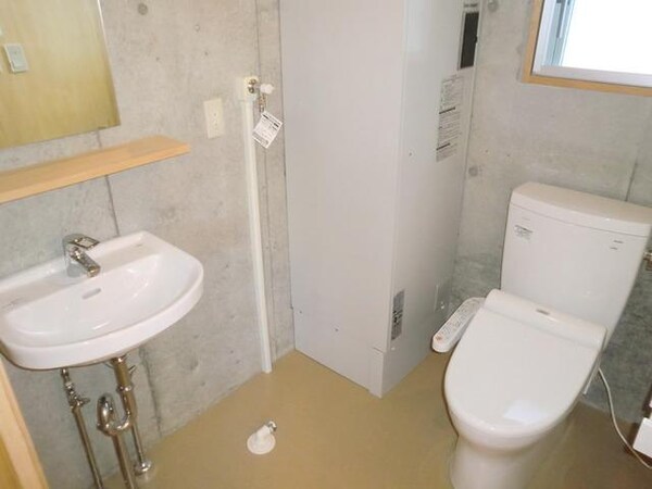 トイレ(★ウォシュレット付きの綺麗なトイレです★)