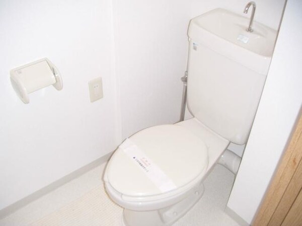 トイレ(お部屋探しは株式会社　タウンハウジング　までお気軽にお問合…)
