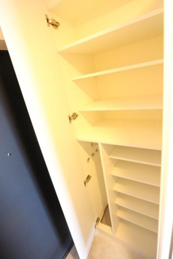 設備(★シューズボックス★)