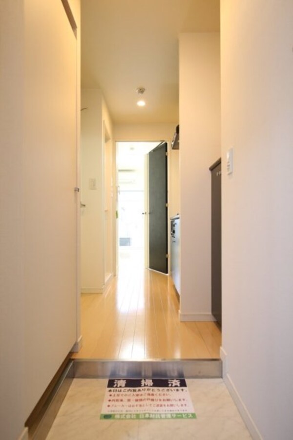 玄関(お部屋探しは株式会社　タウンハウジング　までお気軽にお問合…)