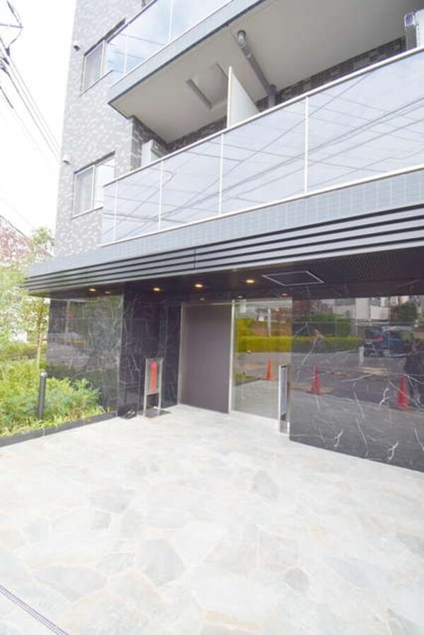 エントランス(外観・共有部分)