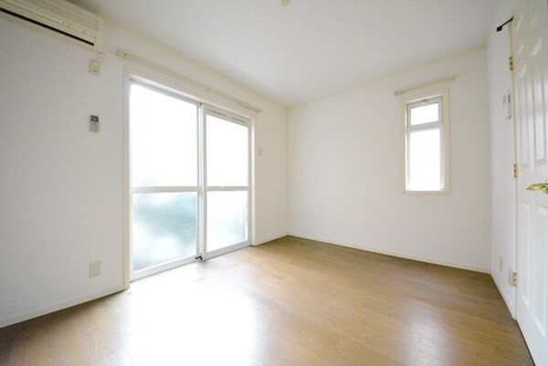 リビング・居室(★角部屋２面採光★)