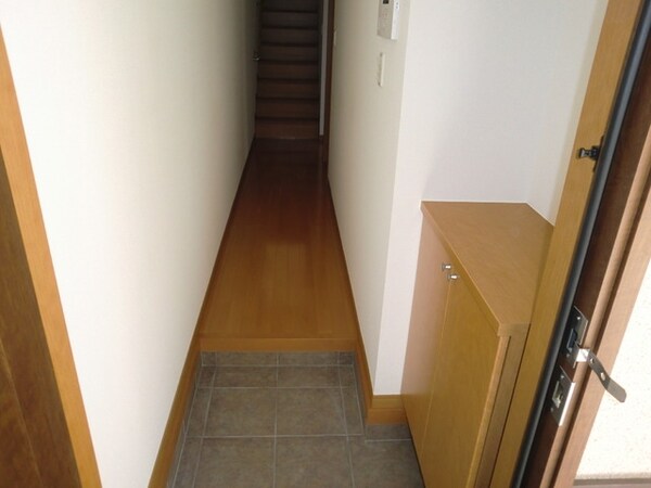玄関(★同施工会社参考写真です★)