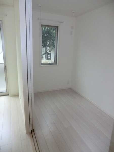 物件内観写真6　(リビング/居室)