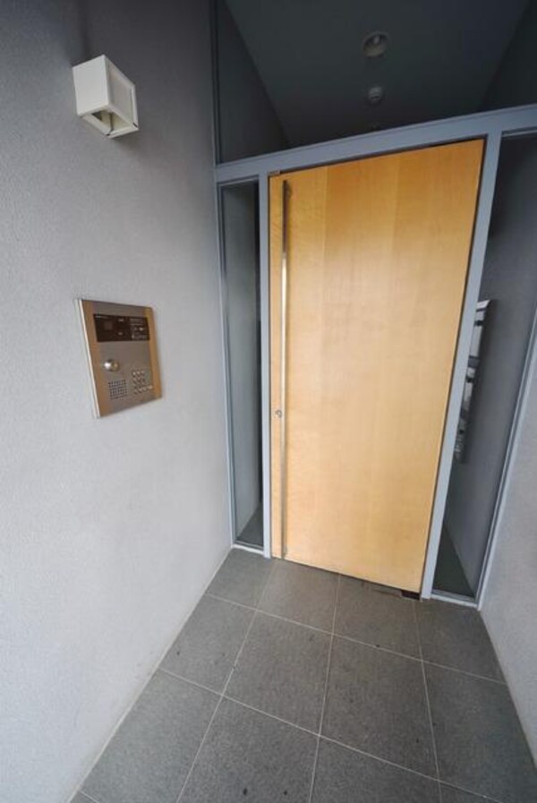 エントランス(★オートロック付きで女性も安心です★)