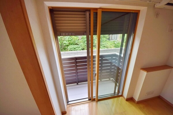 バルコニー(★防犯シャッターで不在時も安心です★)