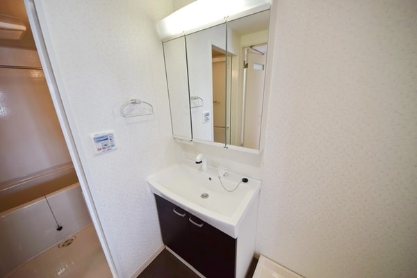 洗面(★朝の支度に便利なシャンプードレッサー★)