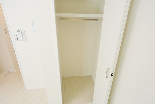 設備(★高さのあるクローゼット収納です★)
