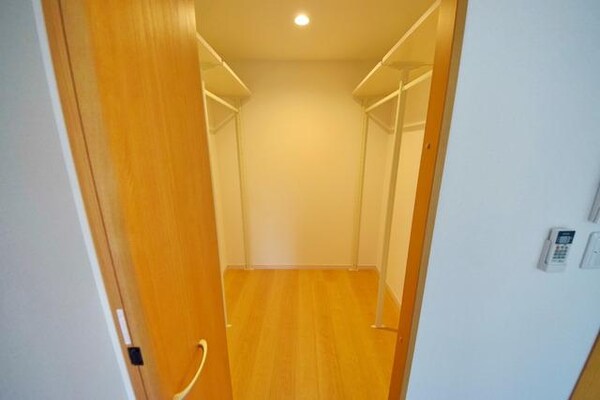 収納(別部屋参考写真)