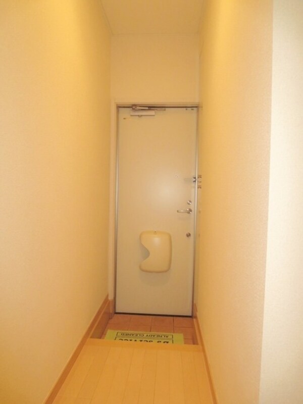 玄関(★シューズＢＯＸ付の玄関★)