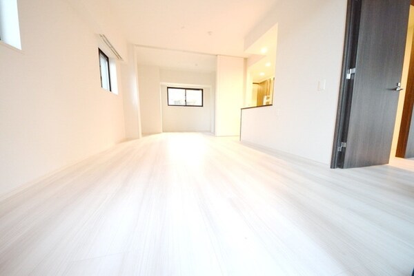 リビング・居室(★日当たりの良いリビングです★)