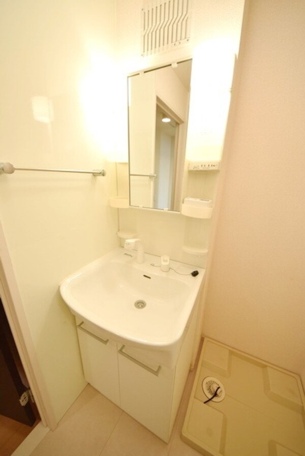 洗面(★忙しい朝に嬉しい！シャンプードレッサー★)