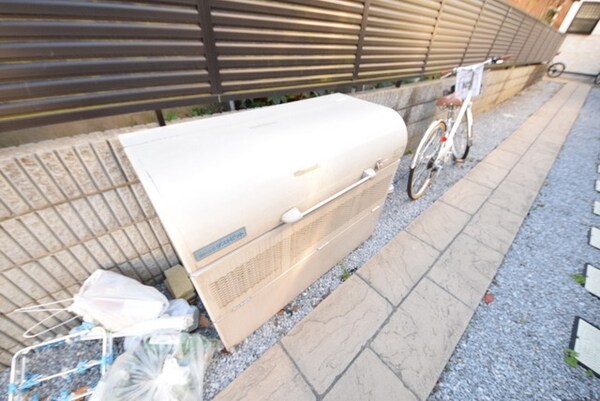 共有部分(★蓋ができるのでカラス対策に★)