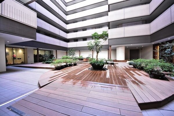 その他(タウンハウジングレジデンス事業部　恵比寿店・赤坂店までお問…)