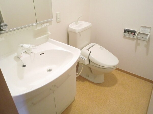 設備(★お洒落なパウダールームです★)