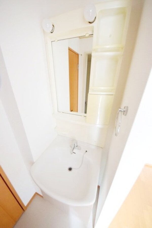 洗面(お部屋探しは株式会社　タウンハウジング　までお気軽にお問合…)