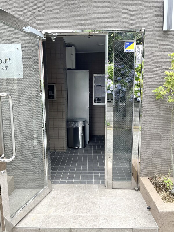 エントランス(エントランス)