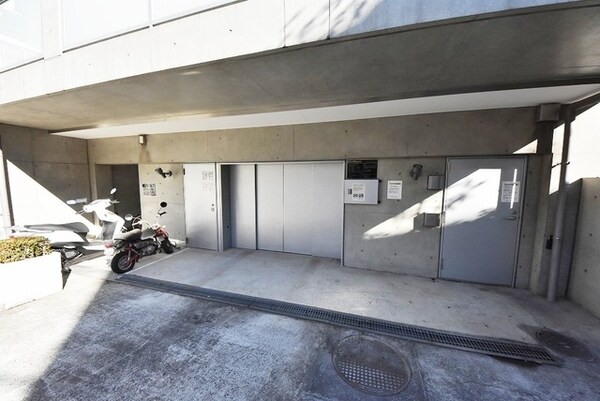 駐車場(カスタリア渋谷櫻丘)