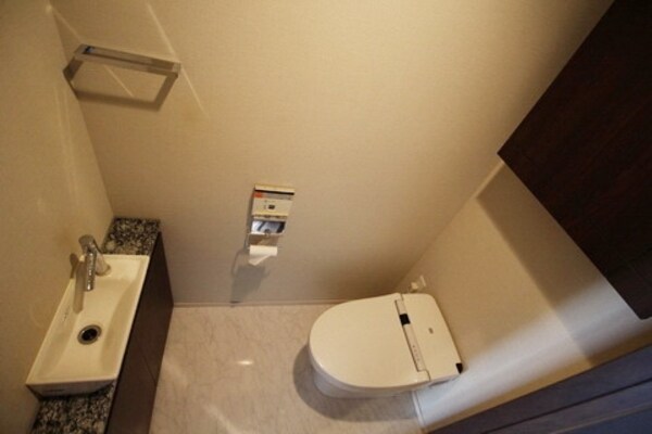 トイレ(別部屋参考写真)