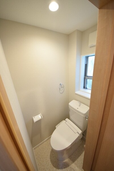 物件内観写真8　(★温水洗浄便座★)