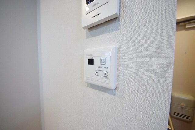 物件内観写真11　(★給湯リモコン★)