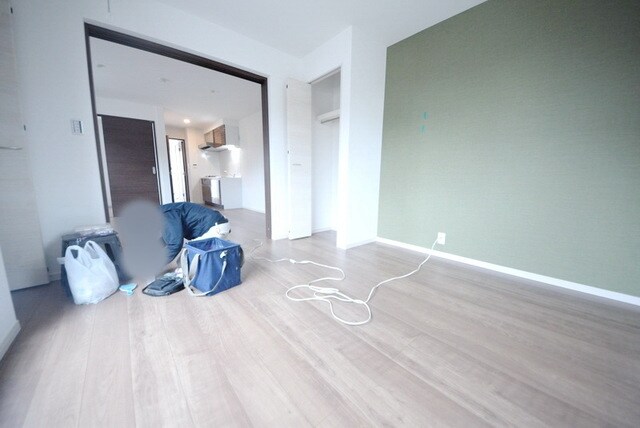 物件内観写真2　(★日当たりの良いリビングです★)