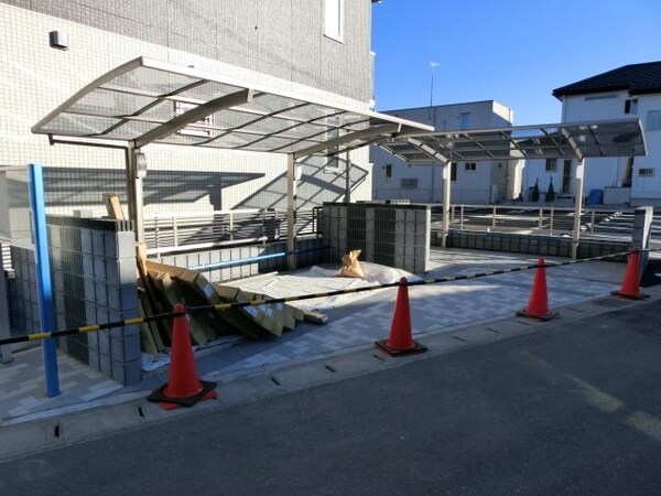 共有部分(屋根付き駐輪場)
