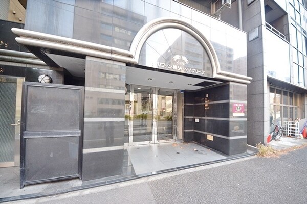 エントランス(★桜木町駅徒歩５分★暮らしやすい立地★)