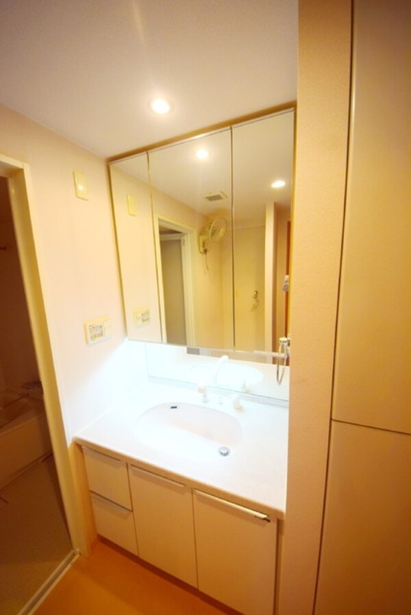 洗面(★★朝の身支度に嬉しい独立洗面台★★)