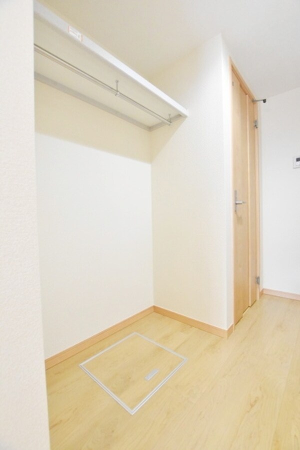 収納(※同物件別部屋参考写真※)