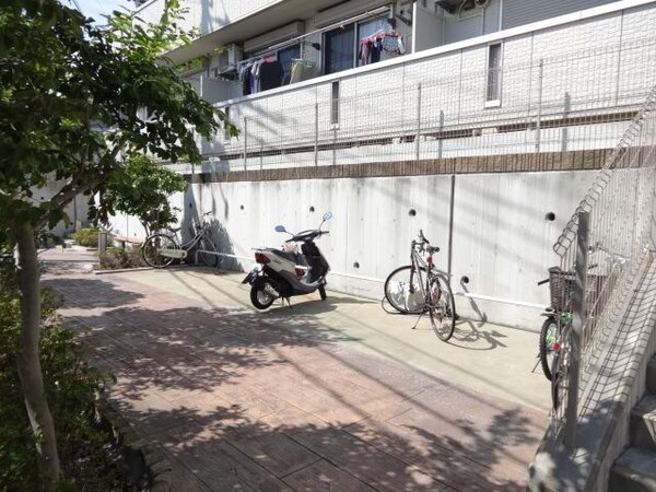 共有部分(★★自転車置き場★★)